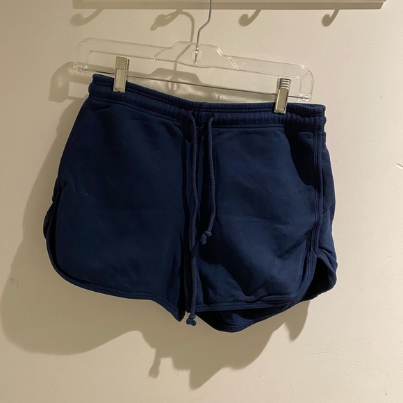 Navy blue Reformation sweat shorts. - Picture 2 of 3